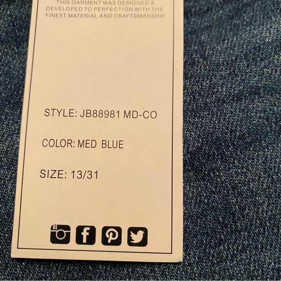 Judy Blue high waist kick flare blue denim jeans. Size 13/31. - Picture 13 of 13